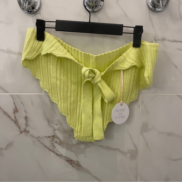 NWT | REVOLVE - MORE TO COME | SIMA STRAPLESS CROP TOP - Picture 4 of 9